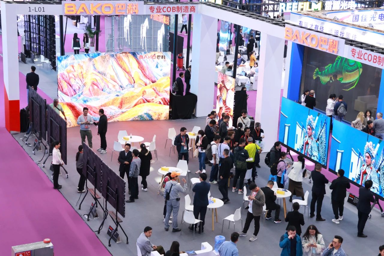 LED CHINA開展！巴科光電LED全場(chǎng)景動(dòng)態(tài)子像素點(diǎn)燃全場(chǎng)